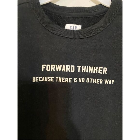 Youth boys size small 6/7 black‎ gap sweatshirt - Picture 2 of 4